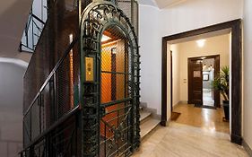 Royal Rooms Corso